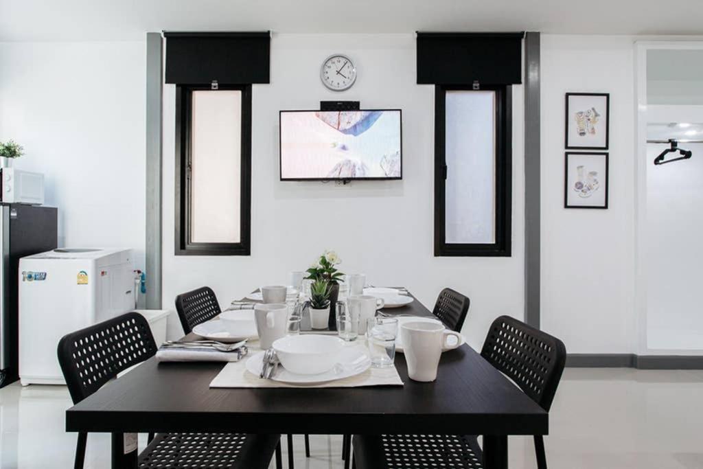 曼谷P4 Silom Large 2Beds Full Kitchen Wifi 4-6Pax公寓 外观 照片